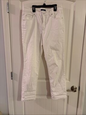 Bandolino White Straight Leg Women's Jeans